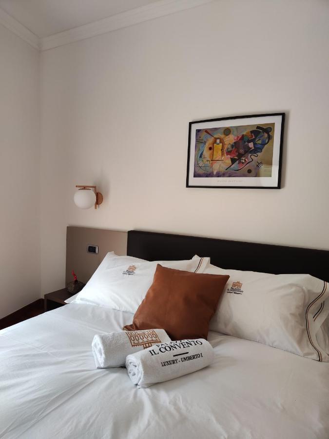 Palazzo Il Convento Luxury Umberto I Bed and Breakfast Neapel Exteriör bild