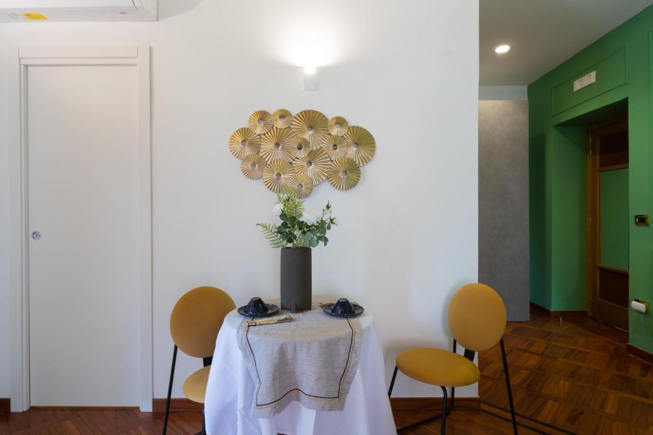 Palazzo Il Convento Luxury Umberto I Bed and Breakfast Neapel Exteriör bild