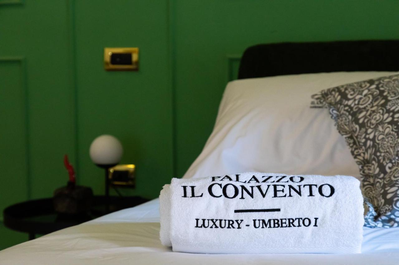 Palazzo Il Convento Luxury Umberto I Bed and Breakfast Neapel Exteriör bild